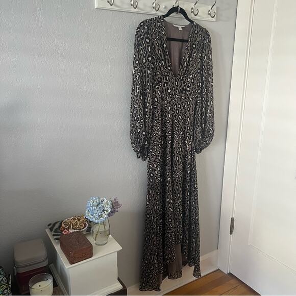 Shona Joy Buell Leopard Print Maxi Dress - Picture 3 of 9